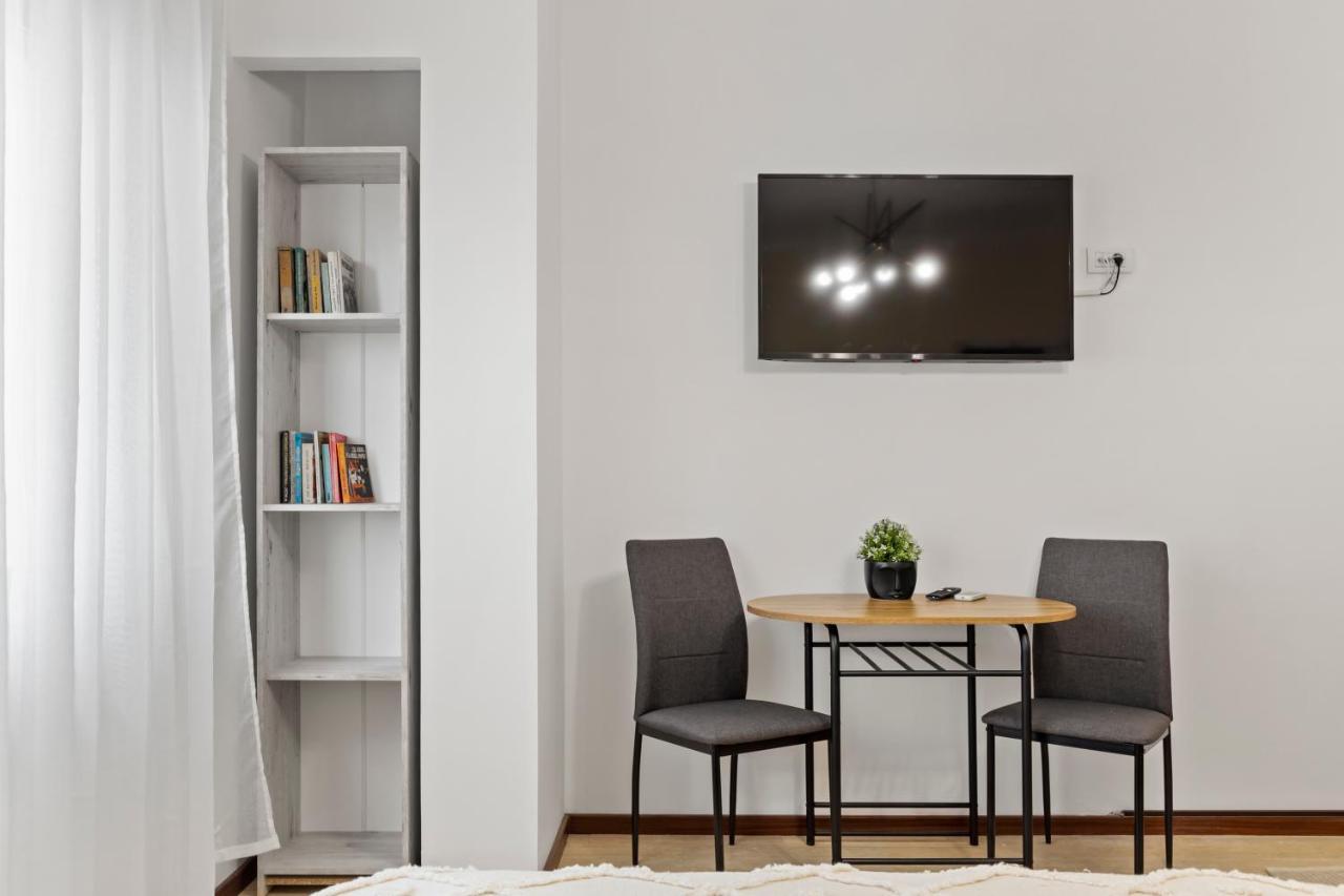 Upscale Studio, Walking Distance From The Old Town Bukarest Eksteriør billede
